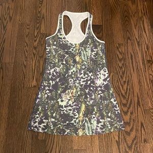 Lululemon workout tank